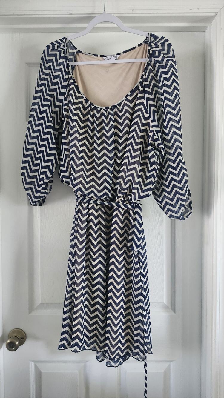 Speechless Chevron Dress Navy White Zig Zag Chiffon A-Line Tie Waist Sz 3XL D24